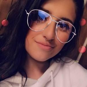 Meet your Posher, Lela